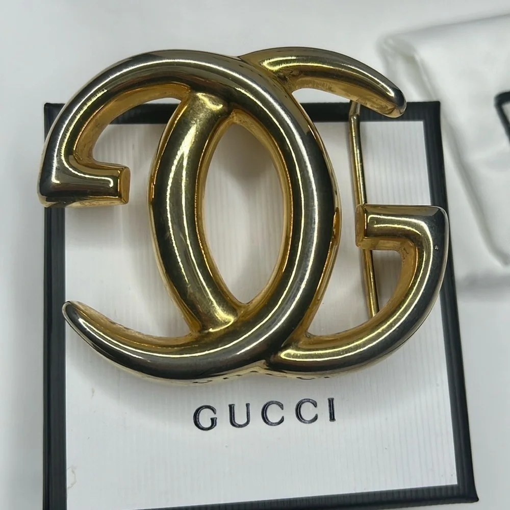 Gucci Large 3” Goldtone Belt Buckle With Bag and Box